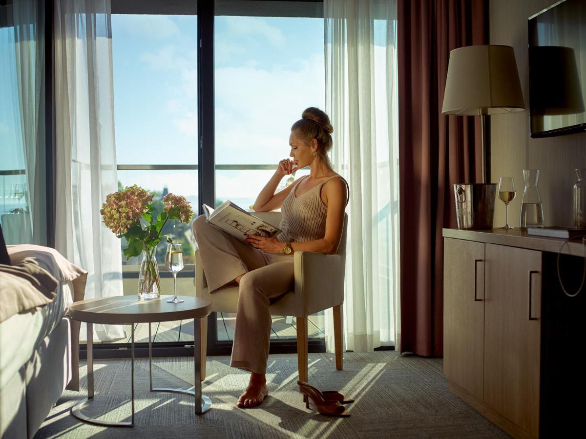 Baltivia Sea Resort Мельно Экстерьер фото