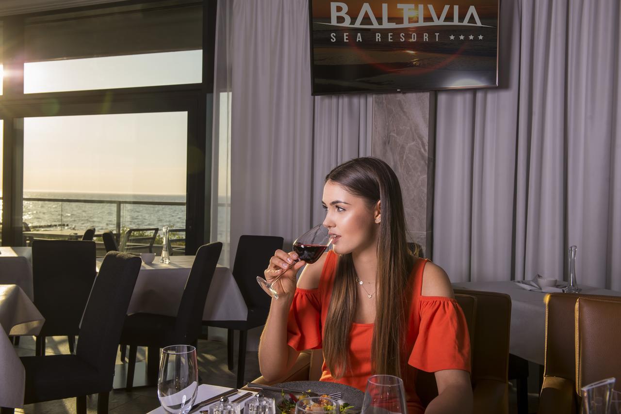 Baltivia Sea Resort Мельно Экстерьер фото